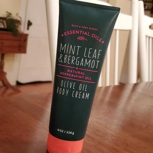 Mint Leaf and Bergamot Olive Oil Body Cream